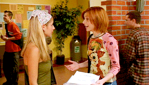 buffy-willow-hug BUFFY WILLOW FRIEND Hug students calin amitié